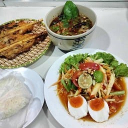 ส้มตำแซบอีสานตำนัว