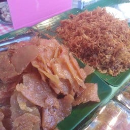 ข้าวเหนียวไก่ยายจิต โรงเรียนเทศบาล6