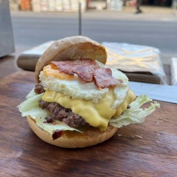 ฮาย เบอร์เกอร์ - High BURGER
