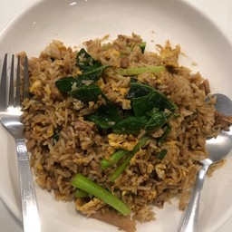 ข้าวผัดรถไฟหมู