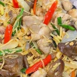 ไก่ผัดขิง