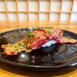 Lm  ซูชิเนื้อ