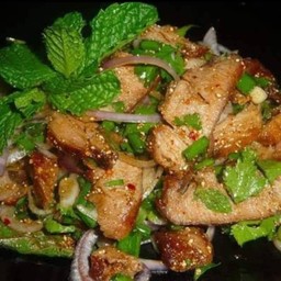 หมูน้ำตก