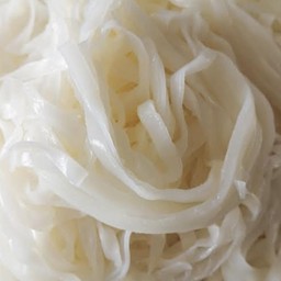 เส้นเล็กลวก