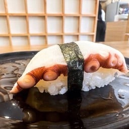 Lm  ซูชิทาโกะ