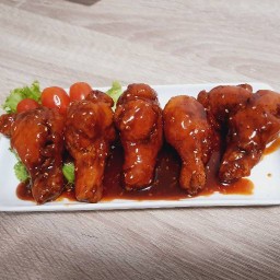 ไก่ทอดซอสเผ็ด ประชาอุทิศ 60