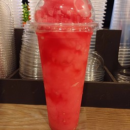 แดงโซดาปั่น