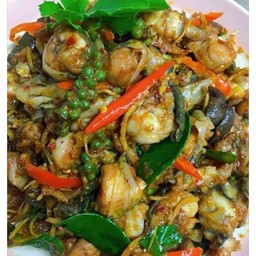 ผัดเผ็ดกบ