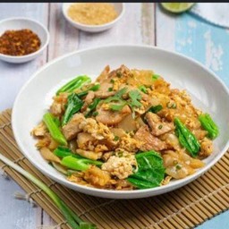 ผัดซีอิ้วหมู