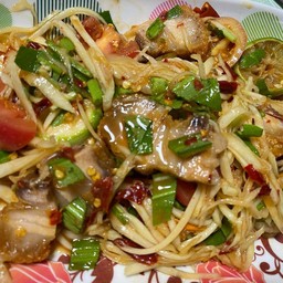 ส้มตำปลาร้าหมูกรอบ
