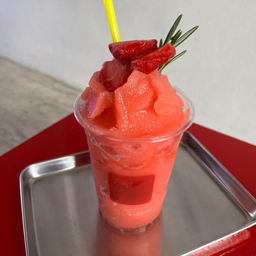 สตอเบอรี่สมูทตี้