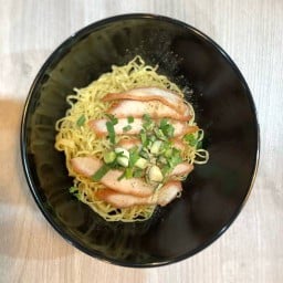 กวงดี บะหมี่สะพานพุทธ ตลาดเพลินดี