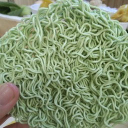 หมี่ หยก