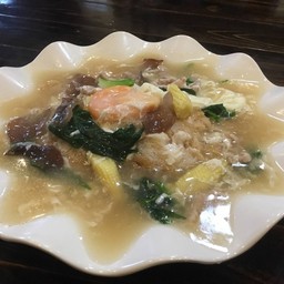 ก๋วยเตี๋ยวราดหน้า