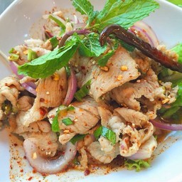 น้ำตกหมู