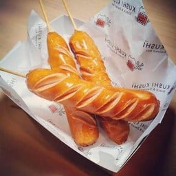 ไส้กรอกฮอทดอก 2 ชิ้น ทอดกรอบ