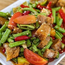 ตำถั่วหมูกรอบ