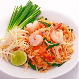 ผัดไทยกุ้งสด