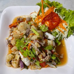 ยำแมงกระพรุน+ปลาหมึก