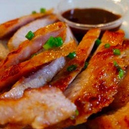 คอหมูย่าง+น้ำจิ้ม