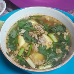 ต้มยำ เต้าหู้ไข่หมูสับ