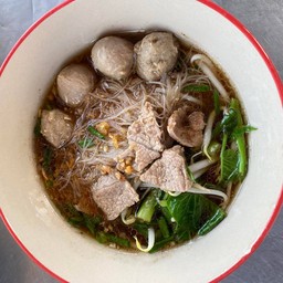 ก๋วยเตี๋ยว เนื้อ