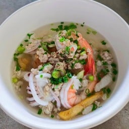 ก๋วยเตี๋ยวน้ำใสทะเล