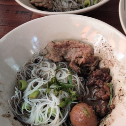 ก๋วยเตี๋ยวเรือ ป.ประทีป สาขาลานเสี่ยว สาขาลานเสี่ยว เชียงใหม่