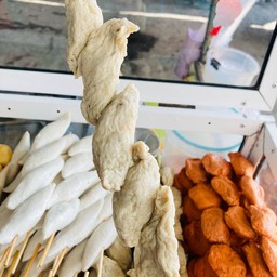 ลูกชิ้นปลาระเบิด