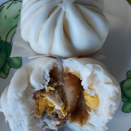 ซาลาเปาหมูสับใส่ไข่