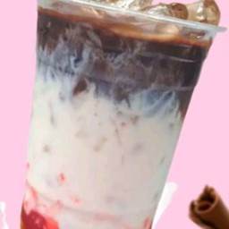 โกโก้ สตอเบอรี่เย็น