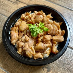 ข้าวราดไก่น้ำมันหอย