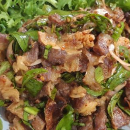 น้ำตกเนื้อย่าง  (  เสือร้องไห้ )