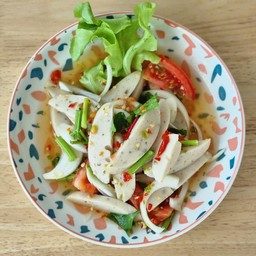 ยำหมูยอ (Spicy Vietnamese Sausage Salad)