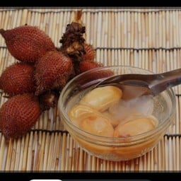 สละลอยแก้ว