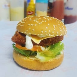 [อร่อยซ่ากับโค้ก] Burger ไก่กรอบ+ชีส ทาร์ทาร์ซอส +  โค้ก ออริจินัล (กระป๋อง) 