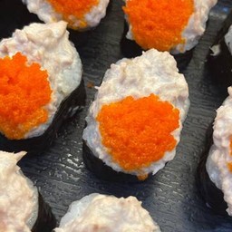 ซูชิสลัดทูน่าไข่กุ้ง