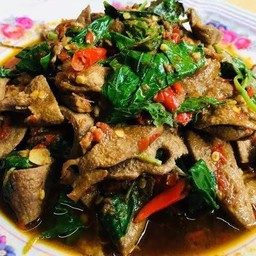 ข้าวตับหมู ผัดใบยี่หร่า