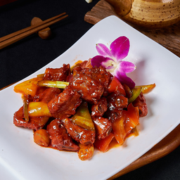 ซี่โครงหมูตุ๋นน้ำแดง 红烧排骨