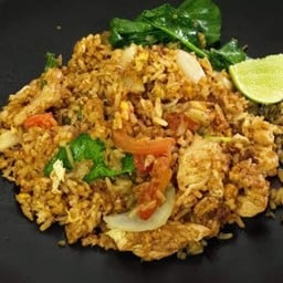 ข้าวผัดรถไฟ..ฟ้า