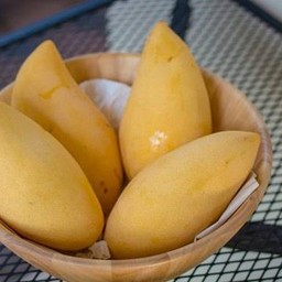 มะม่วงอกร่อง1กิโลกรัมหวาน