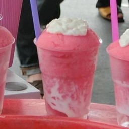 สตรอเบอร์รี่โยเกิร์ตสมูทตี้ ตลาดแกรนด์