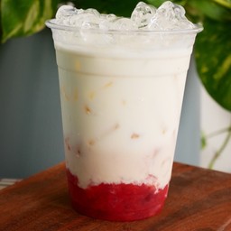 สตรอเบอรี่นมสด