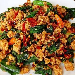 ข้าวเนื้อสับ ผัดใบยี่หร่า