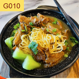 ก๋วยเตี๋ยวบะหมี่เนื้อ  牛腩面汤