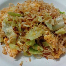 ผัดมาม่าไข่
