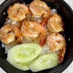 กุ้งกระเทียมราดข้าว