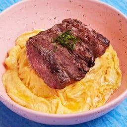 ข้าวไข่ข้นเนื้อย่าง