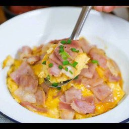 ข้าวไข่ข้นเบค่อน