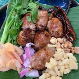 ไส้กรอกวุ้นเส้น